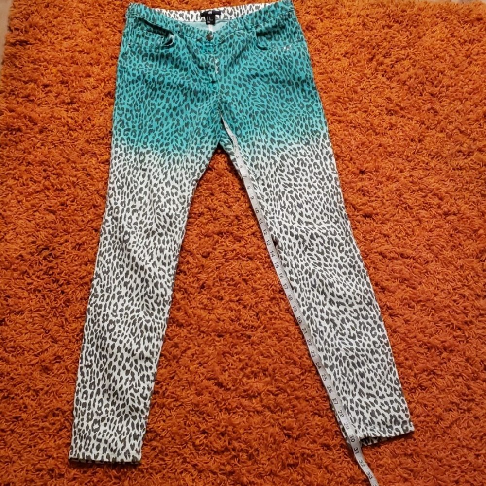 H&M Leopard, two toned jeans
